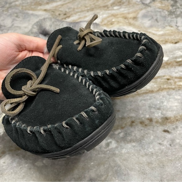 L.L. Bean Wicked Good Shearling Moccasin Slippers in Black Women’s size 10 - Picture 9 of 12